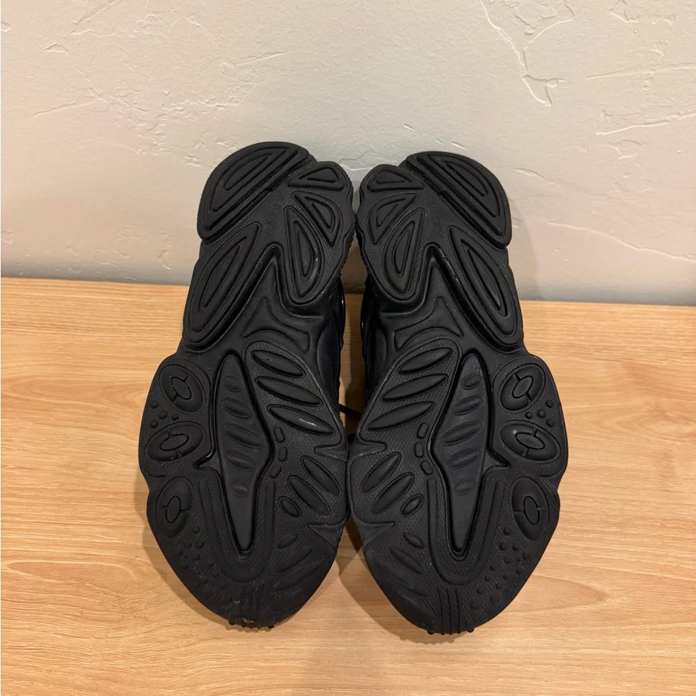 Adidas Women's Black Sneakers - Picture 6 of 9